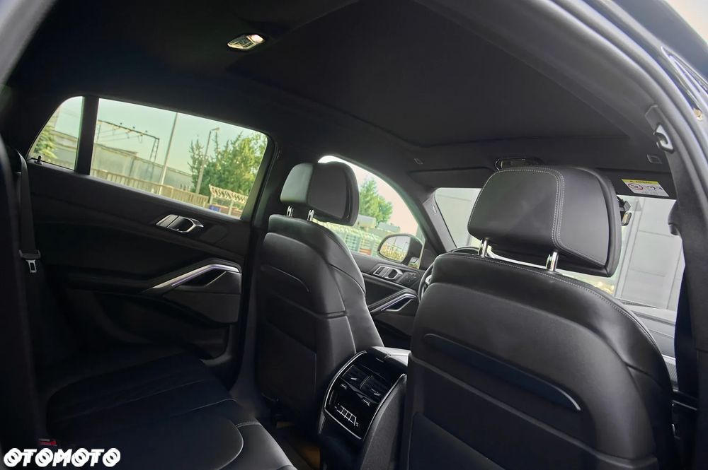 BMW X6M M50d - 25