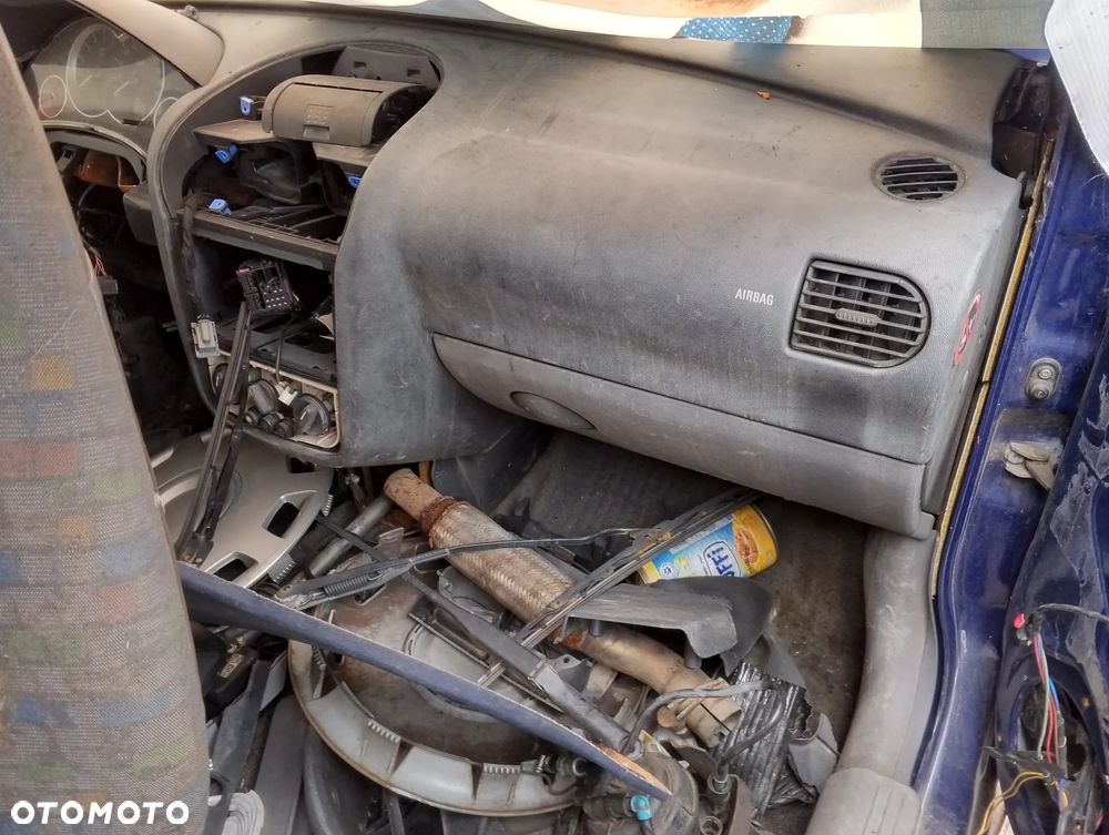 Opel Combo C (03-11r.) 1.3D 69KM. Silnik Y13DT Skrzynia M26 lakier 4DU. Cały na części GWARANCJA!!!!  Przód Tył Zestaw Komplet Drzwi Klapa Zderzak Błotnik Maska Grill Atrapa Szyba Pas Lampa Lusterko Boczki Fotel Kanapa Kokpit Deska Rozdzielcza Przełącznik Włącznik Sterownik Przewody Wiązka Instalacja Moduł Komputer Czujnik Listwa Pompa Alternator Wtryski Głowica Rozrusznik Kompresor Sprzęgło Dwumas Silnik Skrzynia ABS Klimatyzacji Paliwa Wspomagania Kolektor Turbina Przepustnica Zawór Chłodnica Koło Hak Belka Sanki Zawieszenie Mcpherson Półoś Amortyzator Wydech Tłumik Zacisk Most - 7