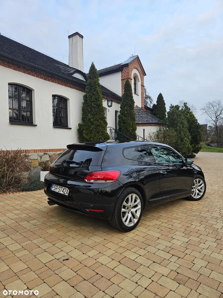 Volkswagen Scirocco 2.0 TDI DSG - 2