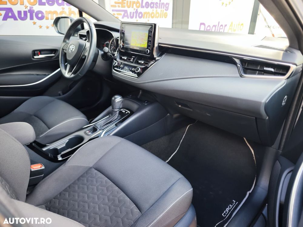 Toyota Corolla 1.8 HSD Business - 7