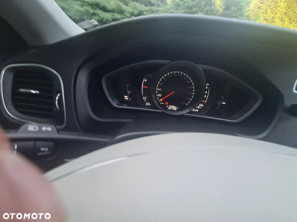 Volvo V40 D3 Inscription - 15