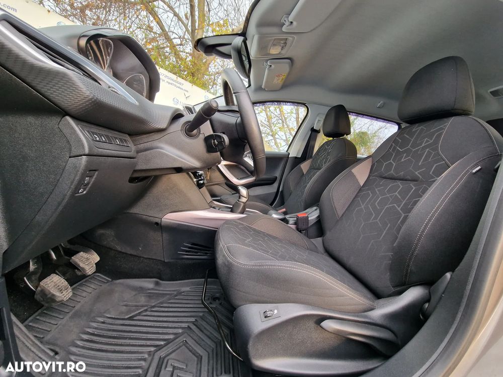 Peugeot 2008 PureTech 82 Style - 24