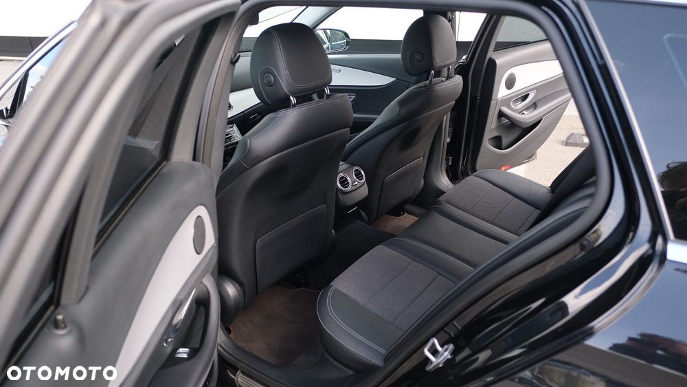 Mercedes-Benz Klasa E - 4