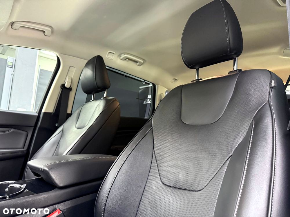 Ford S-Max 2.0 EcoBlue Titanium - 22