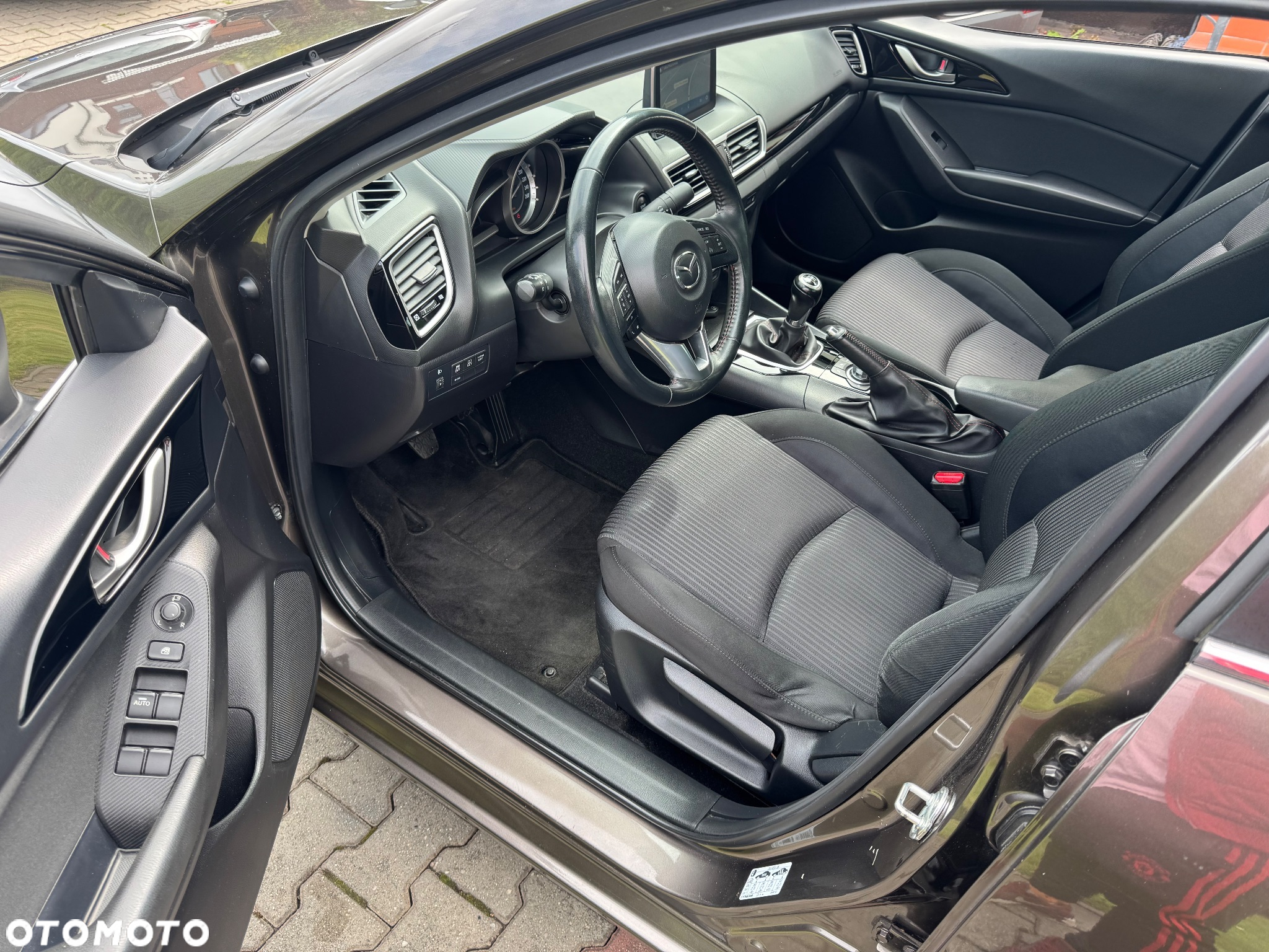 Mazda 3 SKYACTIV-G 120 Signature+ - 15