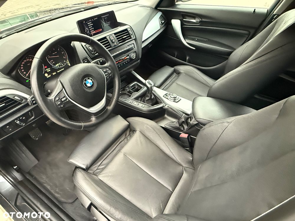 BMW Seria 1 120d xDrive - 22