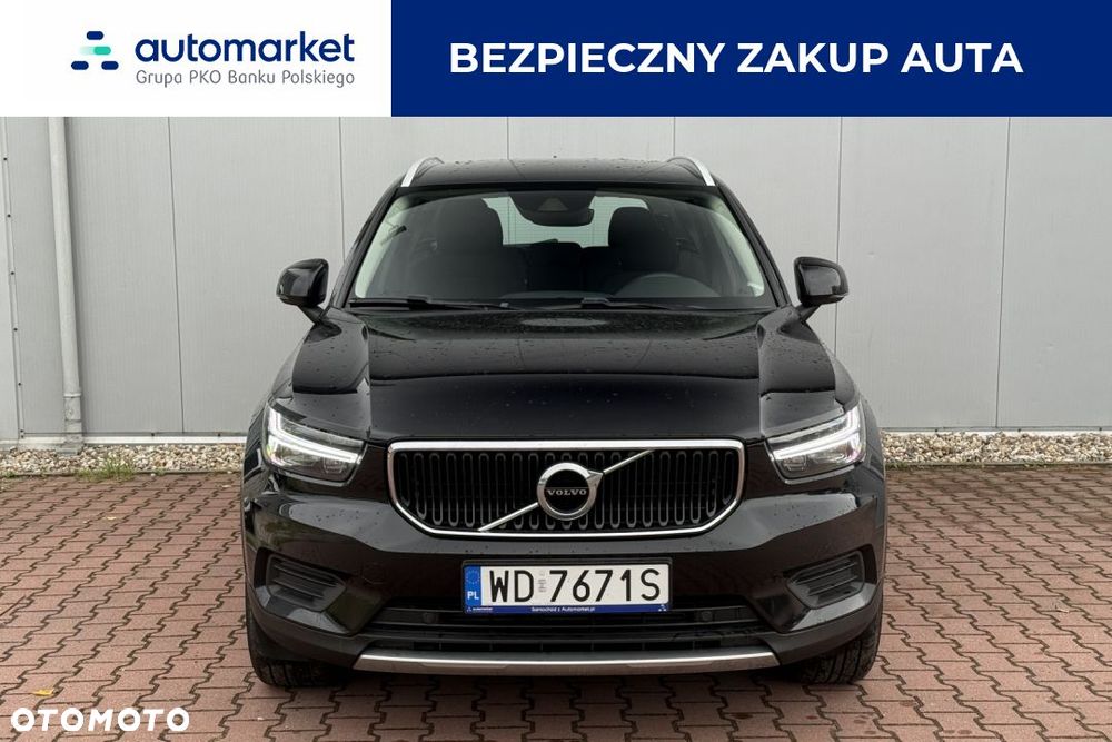 Volvo XC 40 T3 Momentum Pro - 2