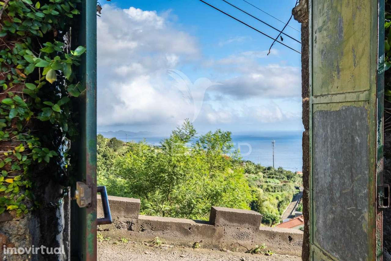 Moradia antiga de pedra Gaula Santa Cruz Ilha da Madeira - Grande imagem: 3/23