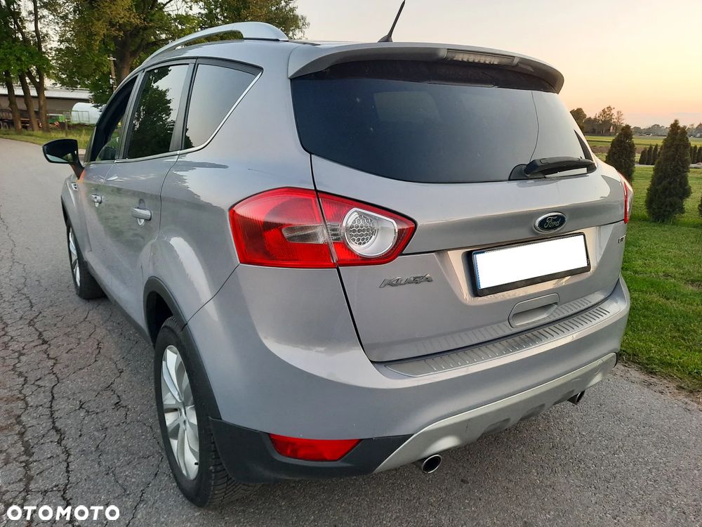 Ford Kuga 2.0 TDCi 4x4 Titanium - 17