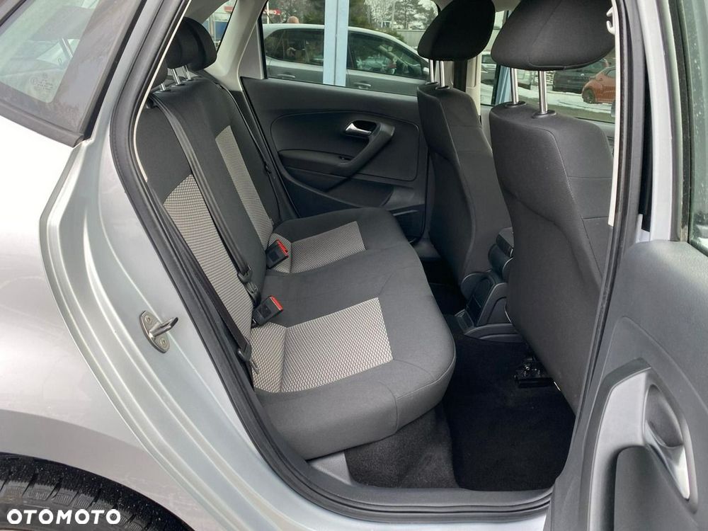 Volkswagen Polo - 7