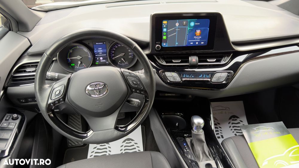 Toyota C-HR 2.0 Hybrid Team Deutschland - 18