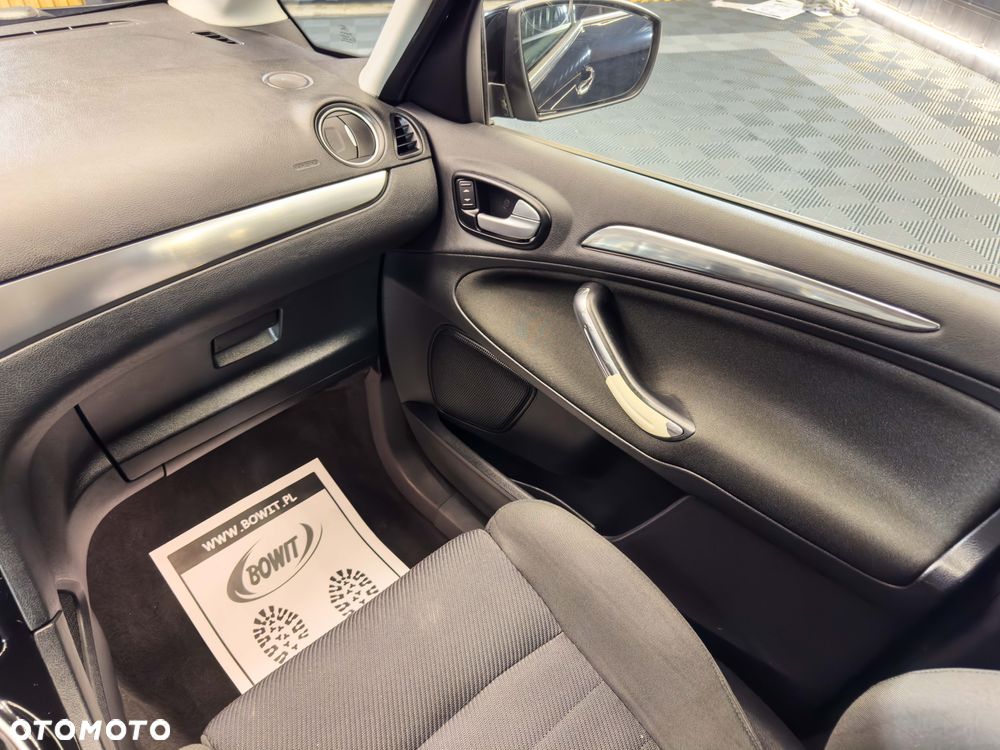 Ford Galaxy 2.0 TDCi DPF Titanium - 19