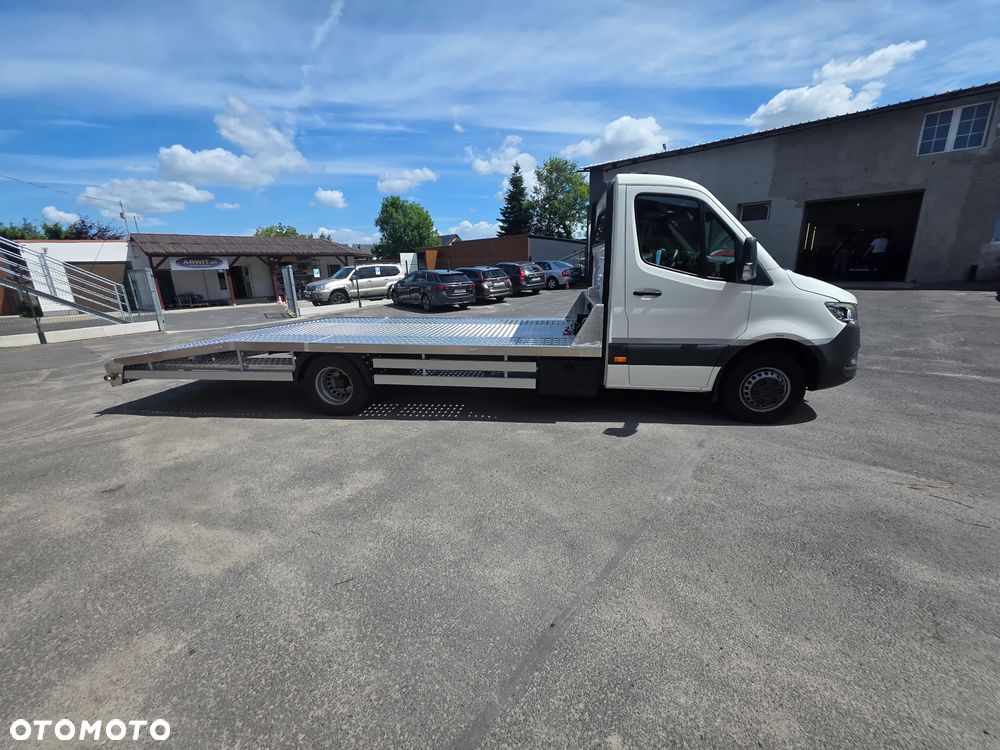 Mercedes-Benz Sprinter - 7