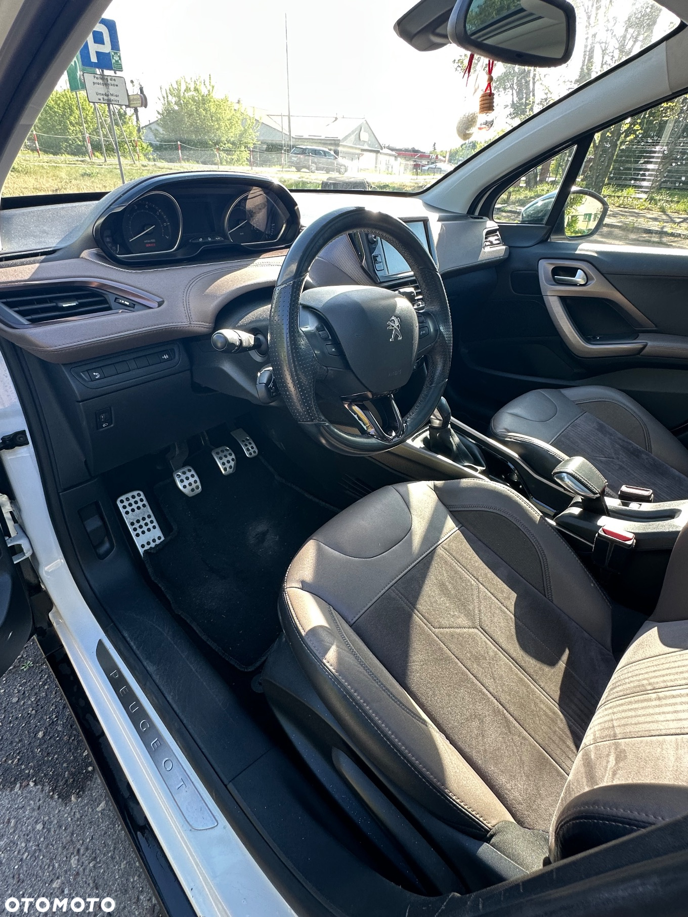 Peugeot 2008 1.6 VTi Allure - 23
