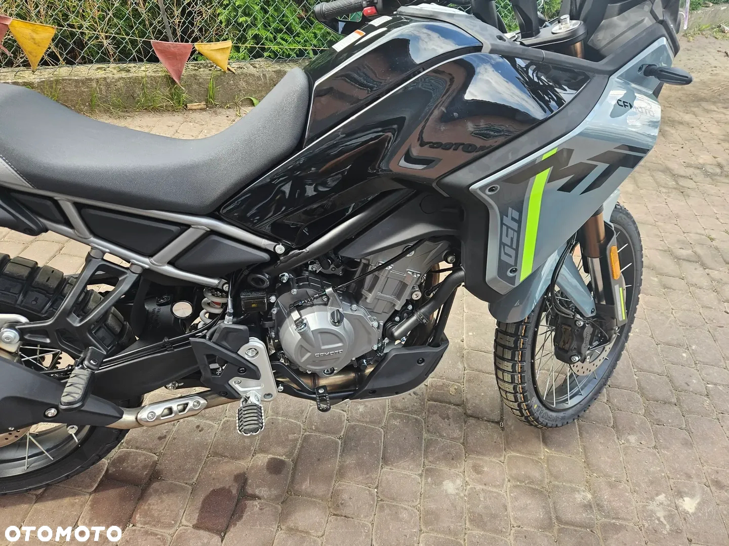 CFMoto MT - 17