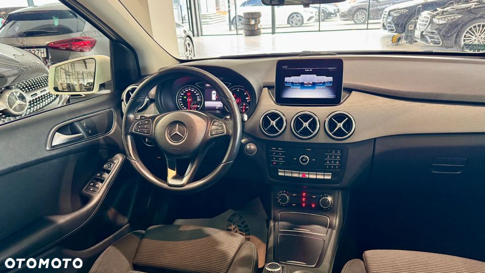 Mercedes-Benz Klasa B 180 (CDI) d 7G-DCT Style - 17