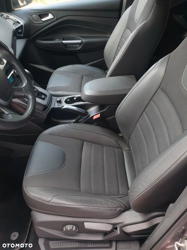 Ford Kuga 2.0 TDCi 4x4 Titanium - 9
