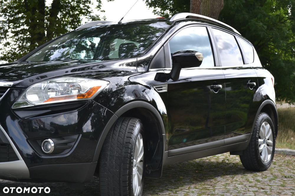 Ford Kuga 2.0 TDCi 2x4 Titanium - 5