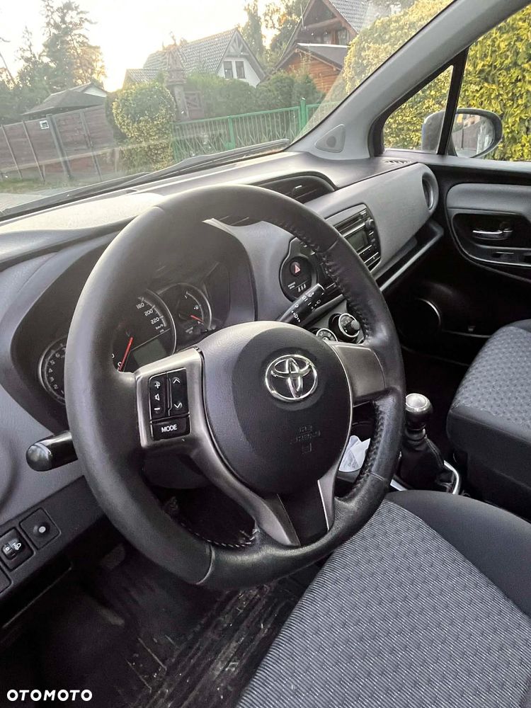 Toyota Yaris 1.33 Active - 8