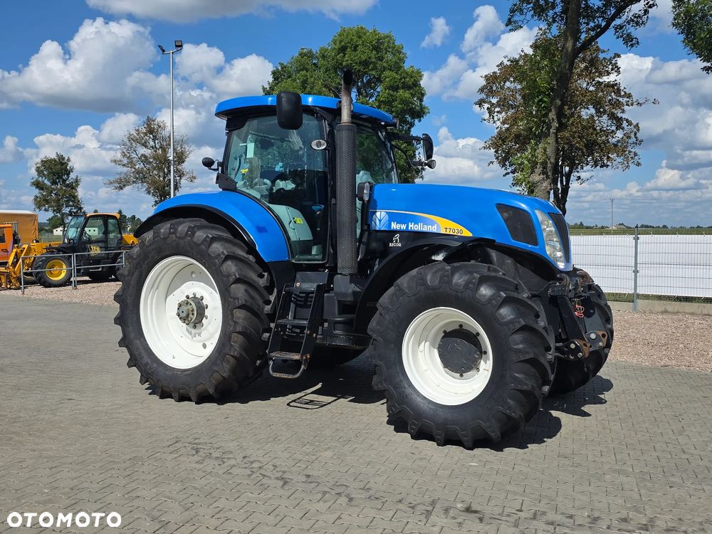 New Holland T7030 PC 2011R - 33