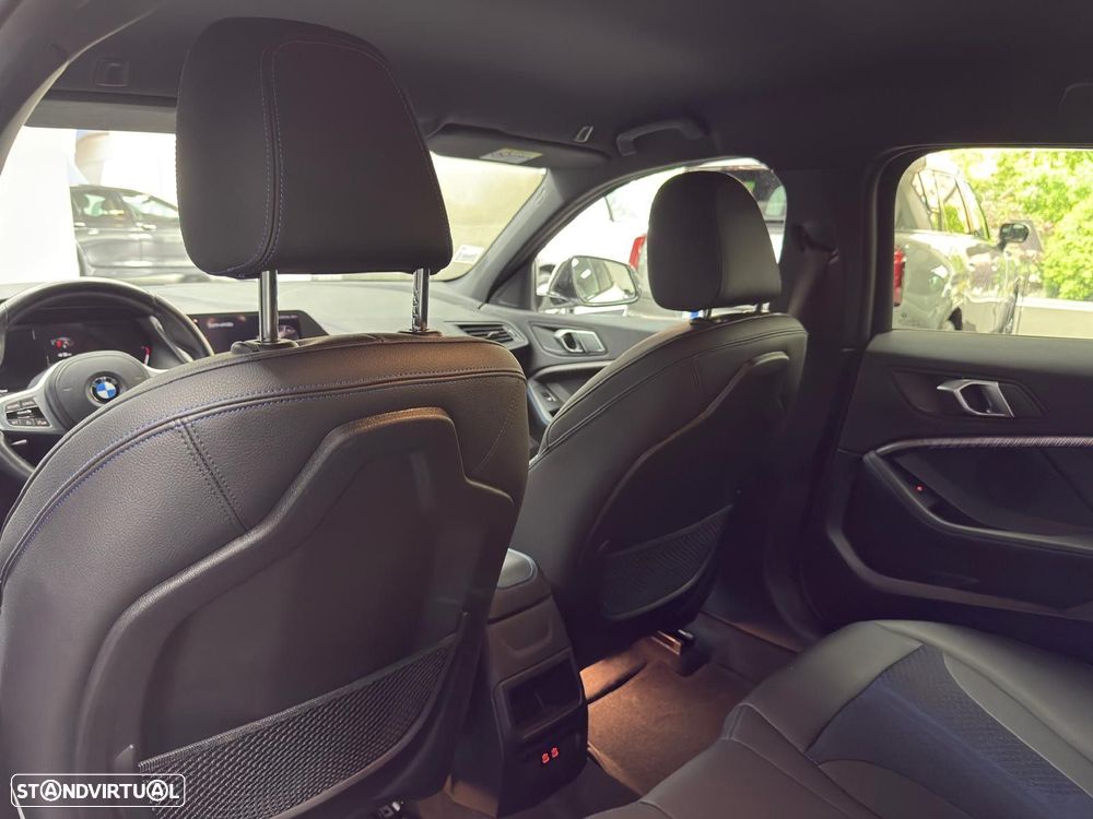 BMW 116 d Pack Desportivo M Auto - 41