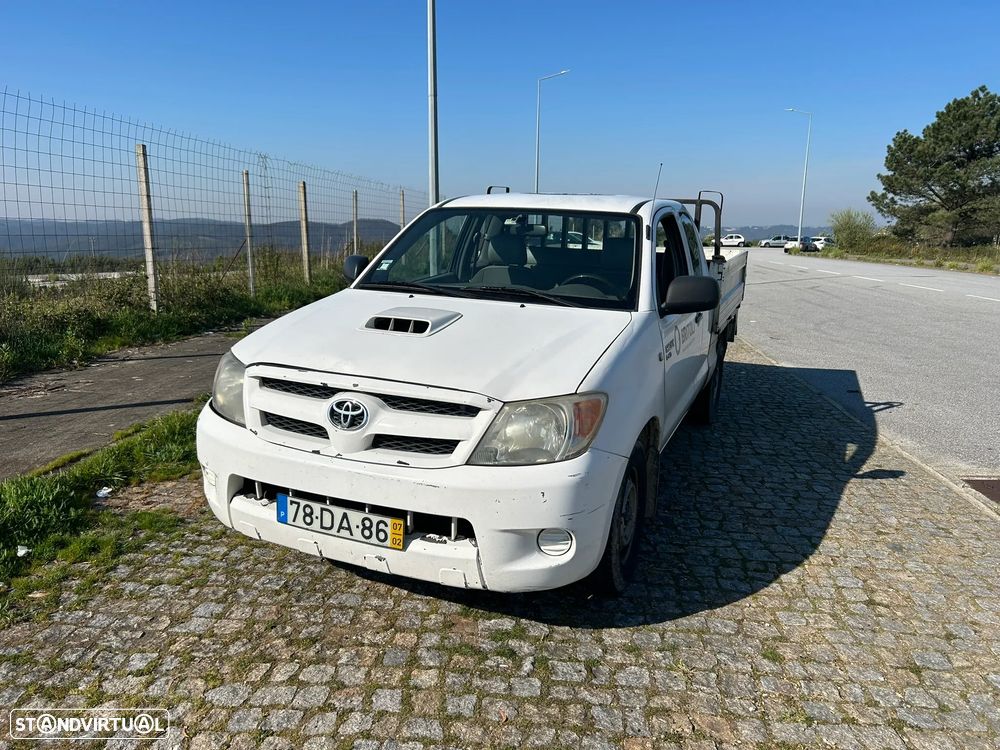 Toyota HILUX - 1