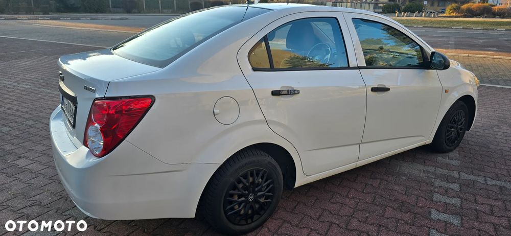 Chevrolet Aveo 1.2 LS - 5