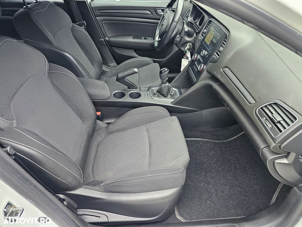 Renault Megane BLUE dCi 115 BUSINESS EDITION - 14