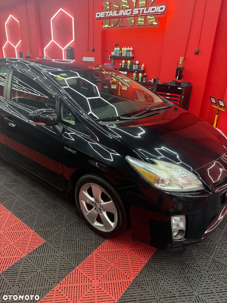 Toyota Prius - 5