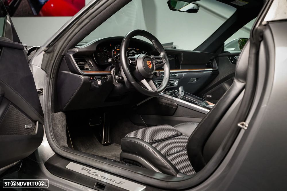 Porsche 911 (992) Carrera S PDK - 15