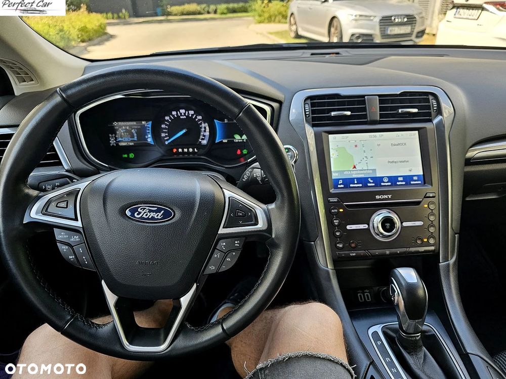 Ford Mondeo 2.0 Hybrid Titanium - 12