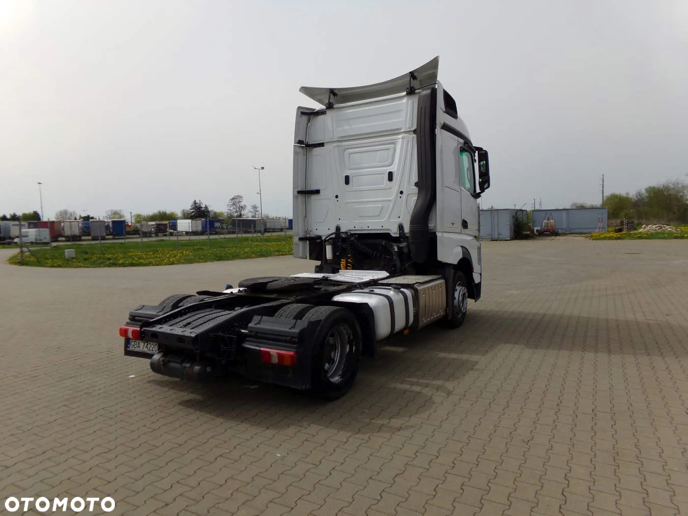 Mercedes-Benz Actros - 6