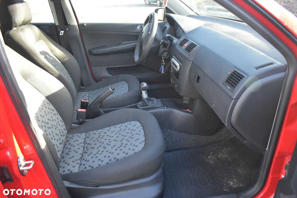 Skoda Fabia 1.2 HTP Active - 12