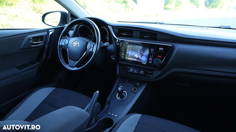 Toyota Auris - 6