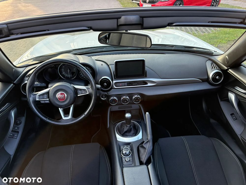 Fiat 124 Spider 1.4 MultiAir Turbo - 9