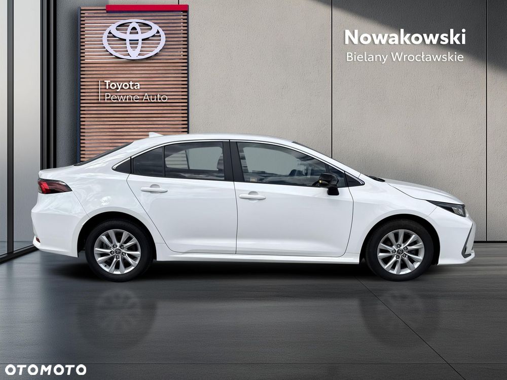 Toyota Corolla 1.8 Hybrid Comfort - 27