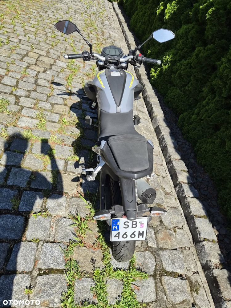Yamaha MT - 4