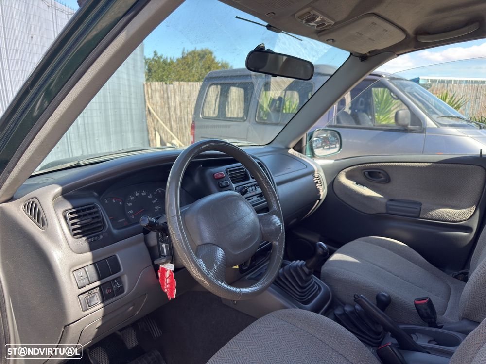 Suzuki Grand Vitara Metal Top 2.0 TDi - 5