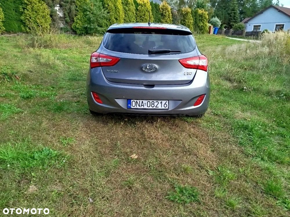 Hyundai i30 1.6 CRDi Premium - 11