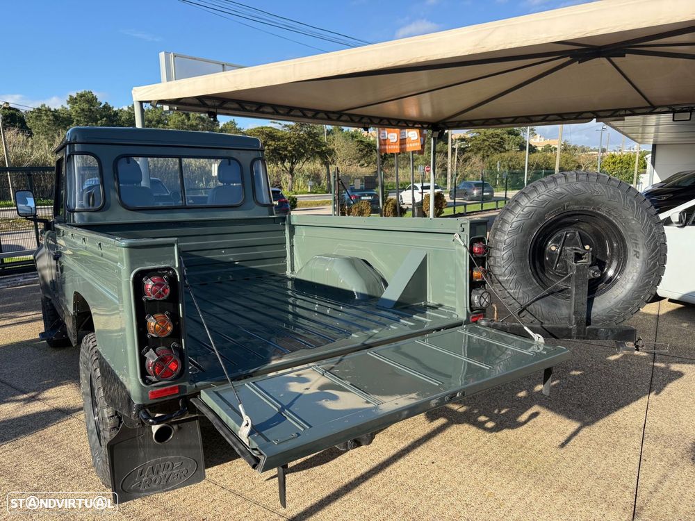 Land Rover Defender - 14