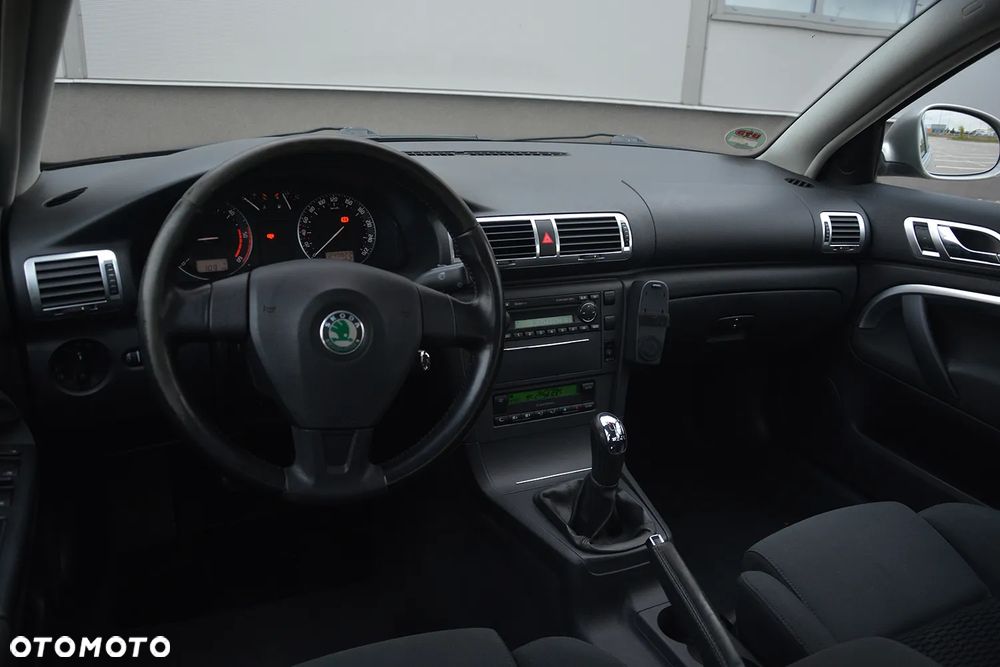 Skoda Superb 2.0 TDI DPF Exclusive - 27