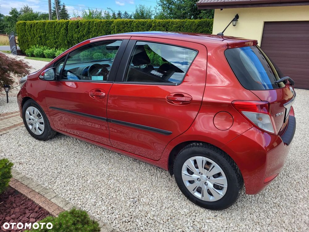 Toyota Yaris 1.33 Premium - 4