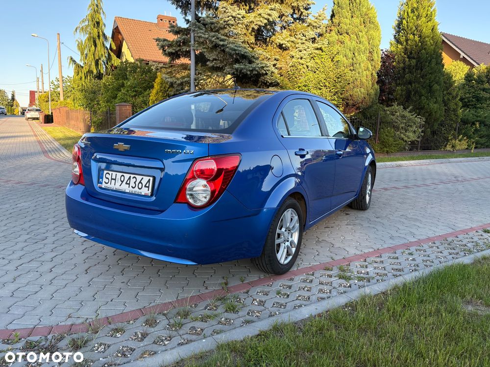 Chevrolet Aveo 1.6 LTZ - 4