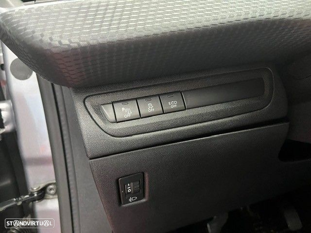Peugeot 2008 1.2 PureTech Allure - 22
