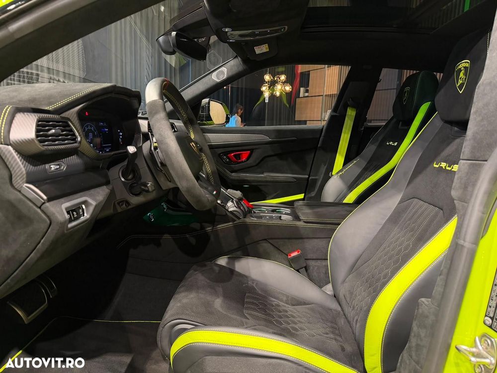 Lamborghini URUS - 19