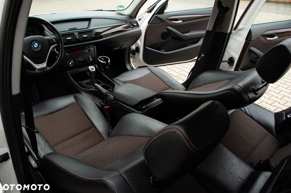 BMW X1 xDrive18d xLine - 8