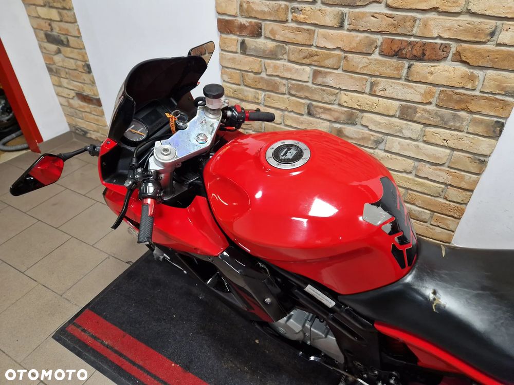 Hyosung GT - 10
