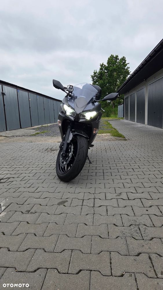 Kawasaki Ninja - 28