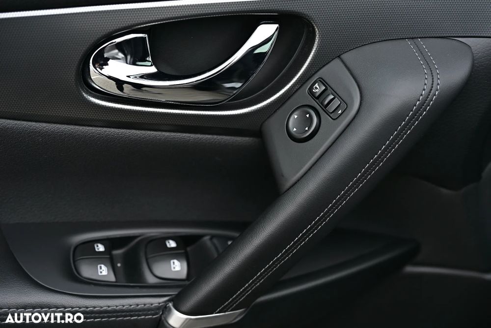 Nissan Qashqai 1.7 dCi Xtronic ALL-MODE 4x4i TEKNA - 37