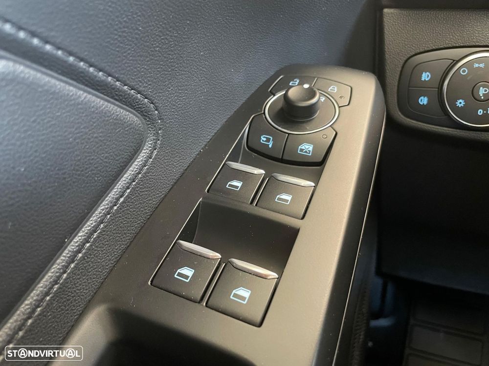 Ford Focus 1.0 EcoBoost MHEV ST-Line X - 16